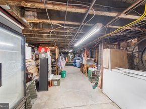 2555 S Warnock Street, Philadelphia PA 19148