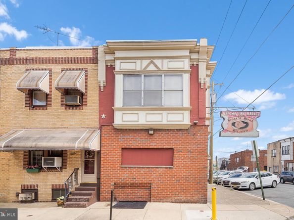 2555 S Warnock Street, Philadelphia PA 19148