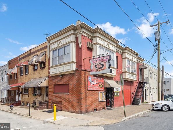 2555 S Warnock Street, Philadelphia PA 19148