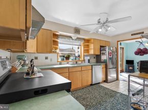 423 Barclay Avenue, Morrisville PA 19067
