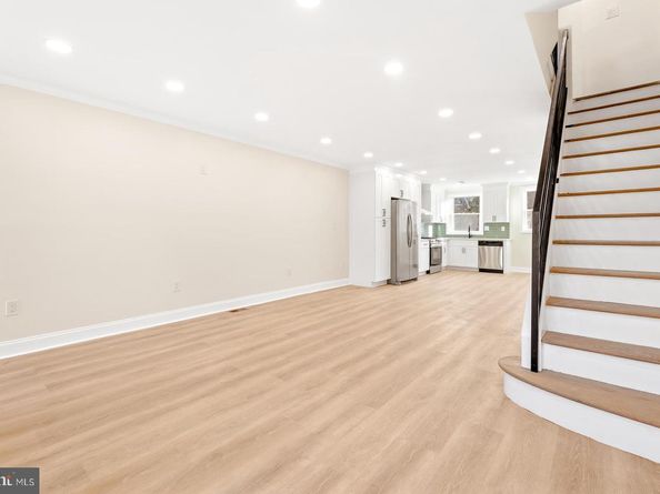 138 E Fariston Drive, Philadelphia PA 19120
