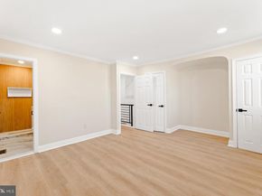138 E Fariston Drive, Philadelphia PA 19120