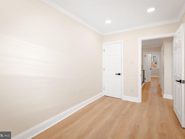 138 E Fariston Drive, Philadelphia PA 19120