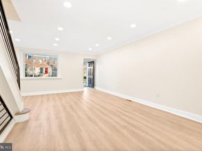 138 E Fariston Drive, Philadelphia PA 19120