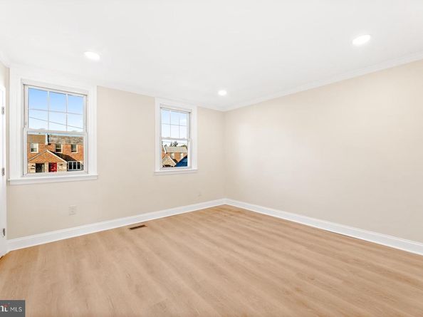 138 E Fariston Drive, Philadelphia PA 19120