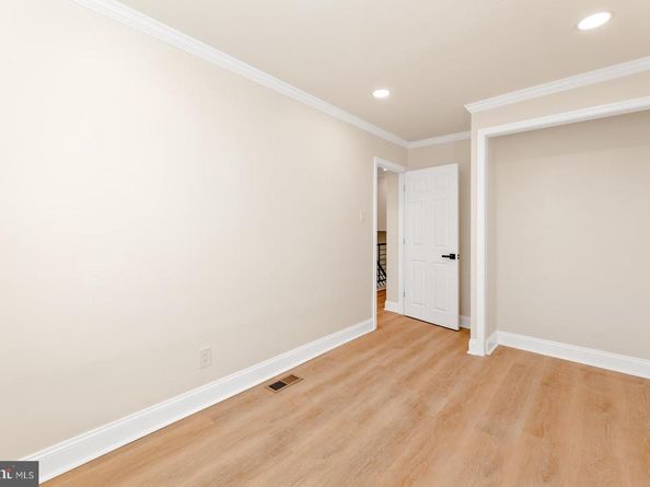 138 E Fariston Drive, Philadelphia PA 19120