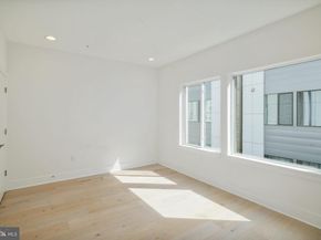 702 N Front Street 2, Philadelphia PA 19123