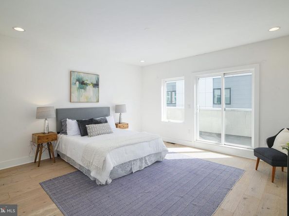 702 N Front Street 2, Philadelphia PA 19123