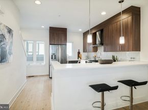 702 N Front Street 2, Philadelphia PA 19123