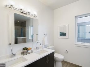 702 N Front Street 2, Philadelphia PA 19123