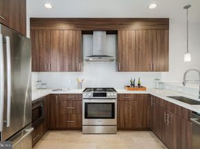 702 N Front Street 2, Philadelphia PA 19123