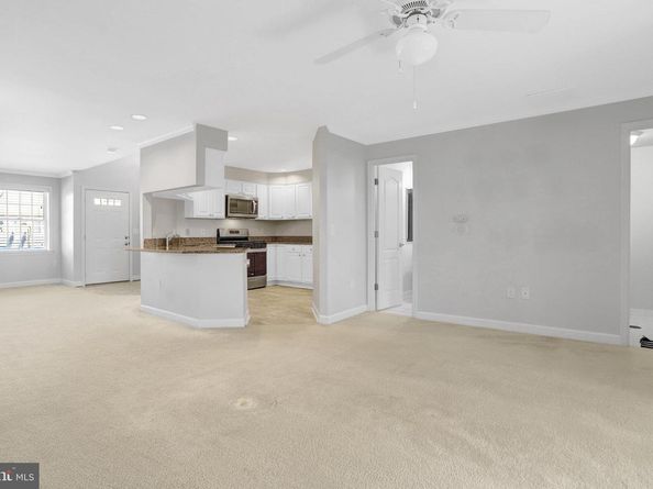 6924 Fairfax Drive 322, Arlington VA 22213