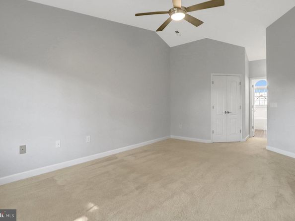 6924 Fairfax Drive 322, Arlington VA 22213