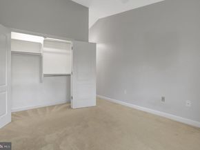 6924 Fairfax Drive 322, Arlington VA 22213