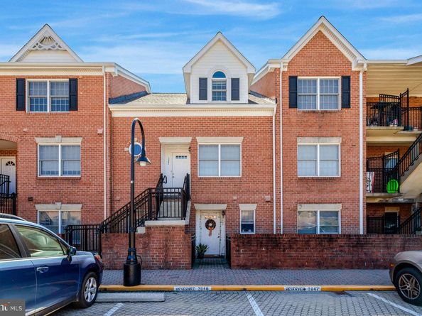 6924 Fairfax Drive 322, Arlington VA 22213
