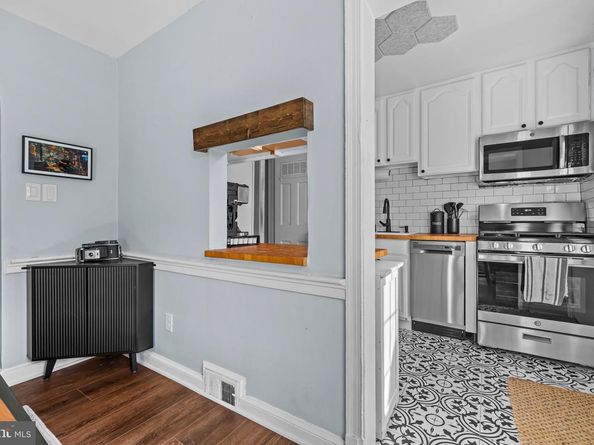 708 Chetworth Place, Alexandria VA 22314