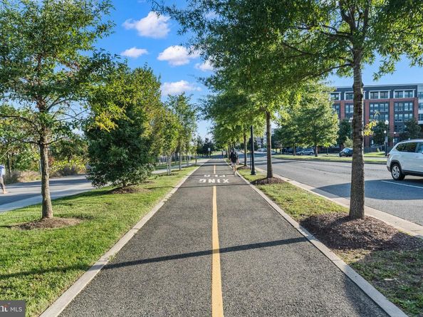 708 Chetworth Place, Alexandria VA 22314