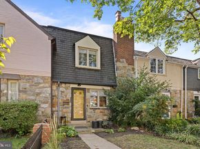708 Chetworth Place, Alexandria VA 22314