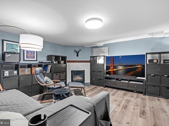 708 Chetworth Place, Alexandria VA 22314