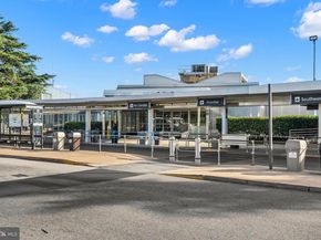 708 Chetworth Place, Alexandria VA 22314