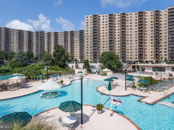 205 Yoakum Parkway 223, Alexandria VA 22304