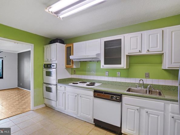 205 Yoakum Parkway 223, Alexandria VA 22304