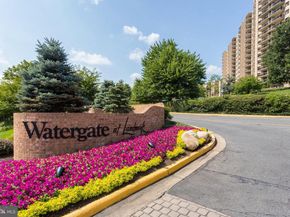 205 Yoakum Parkway 223, Alexandria VA 22304