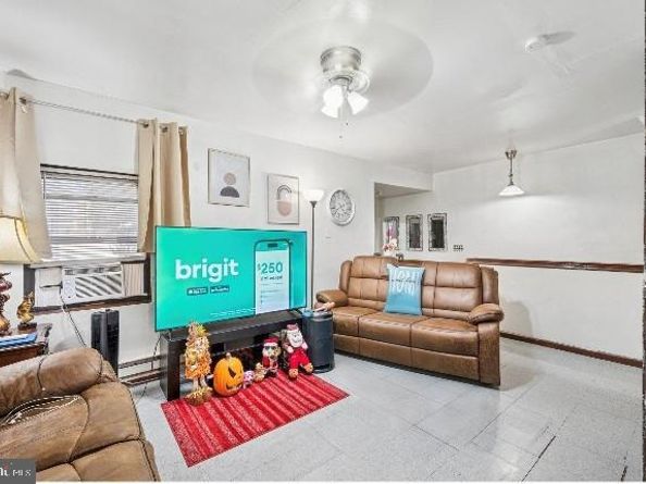 2241 N 8TH Street, Philadelphia PA 19133