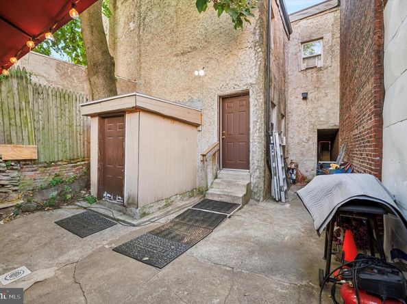 2241 N 8TH Street, Philadelphia PA 19133