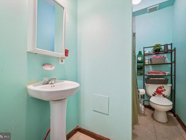 2241 N 8TH Street, Philadelphia PA 19133