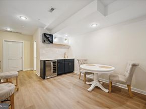 4128 Apple Street, Philadelphia PA 19127