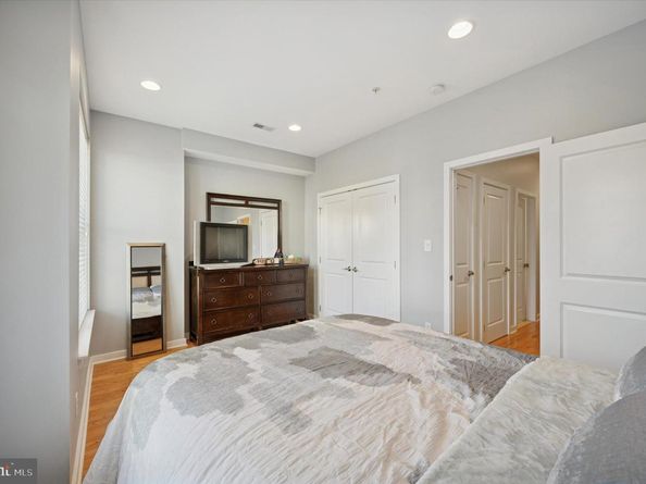 4128 Apple Street, Philadelphia PA 19127