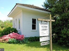 2791 Centerboro Drive 484, Vienna VA 22181