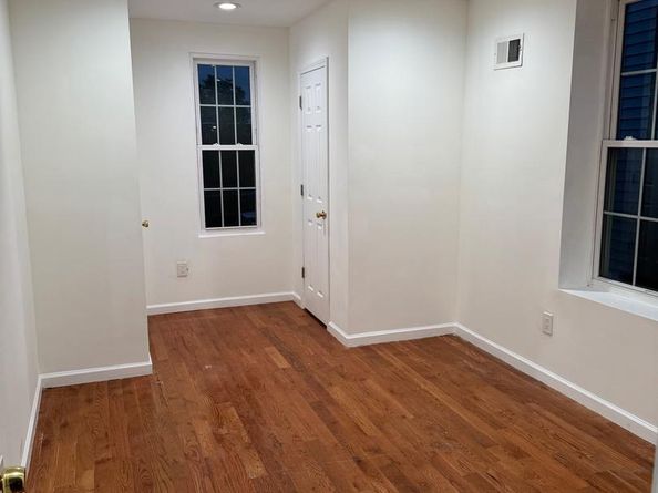 433 W Shunk Street, Philadelphia PA 19148