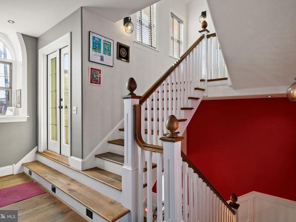 308 Monastery Avenue, Philadelphia PA 19128