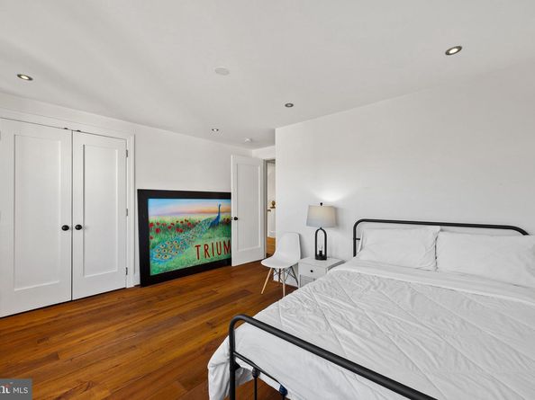 308 Monastery Avenue, Philadelphia PA 19128