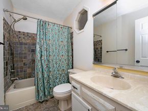 180 Independence Drive, Holland PA 18966