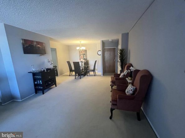 1800 Old Meadow Road 1215, Mclean VA 22102