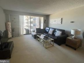 1800 Old Meadow Road 1215, Mclean VA 22102