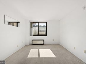 1420 Locust Street 7M, Philadelphia PA 19102