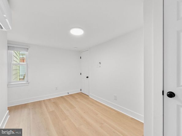 914 Winton Street, Philadelphia PA 19148