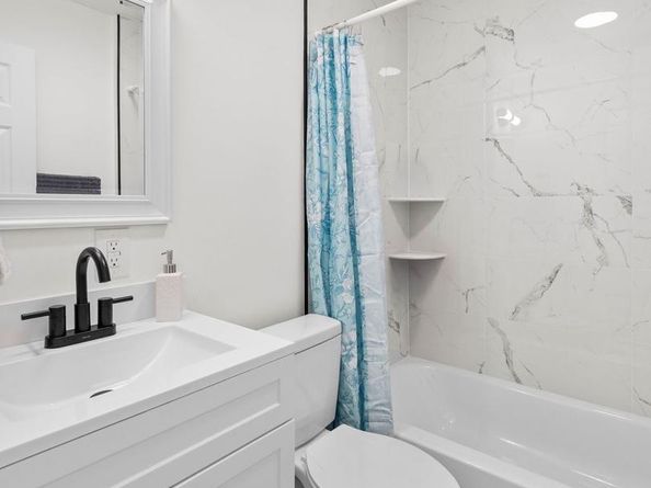 914 Winton Street, Philadelphia PA 19148