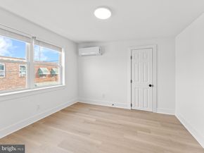 914 Winton Street, Philadelphia PA 19148