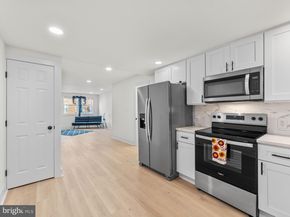 914 Winton Street, Philadelphia PA 19148