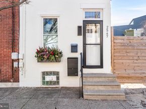 2547 Collins Street, Philadelphia PA 19125