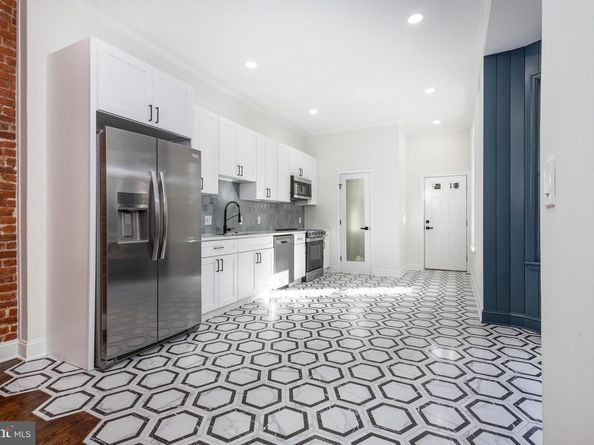 1925 N 32nd Street, Philadelphia PA 19121