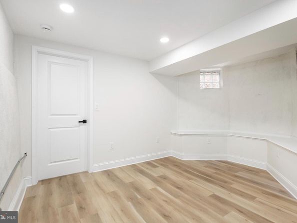 1925 N 32nd Street, Philadelphia PA 19121