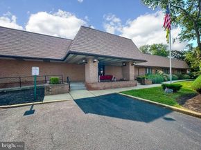 6204 Delaire Landing Road 204, Philadelphia PA 19114