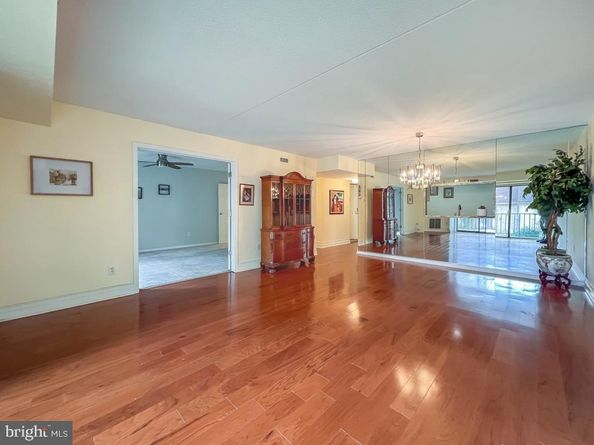 6204 Delaire Landing Road 204, Philadelphia PA 19114