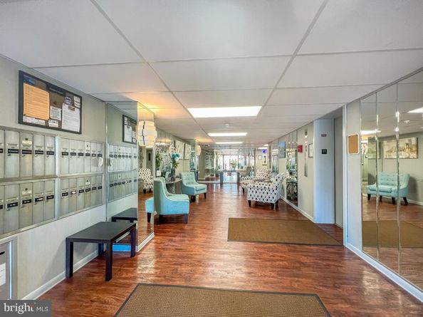 6204 Delaire Landing Road 204, Philadelphia PA 19114